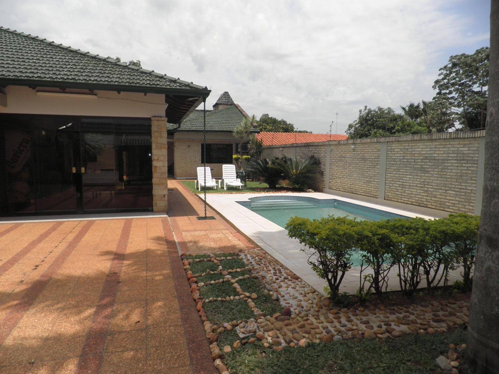 Hotel Las Residentas Luque Exterior photo